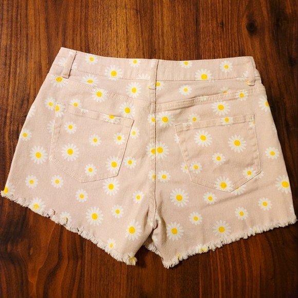 Altar'd State daisy jean shorts (EUC) - Picture 3 of 8